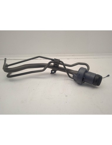 Recambio de boca llenado combustible para toyota yaris gr 2021 referencia OEM IAM 7720152570  