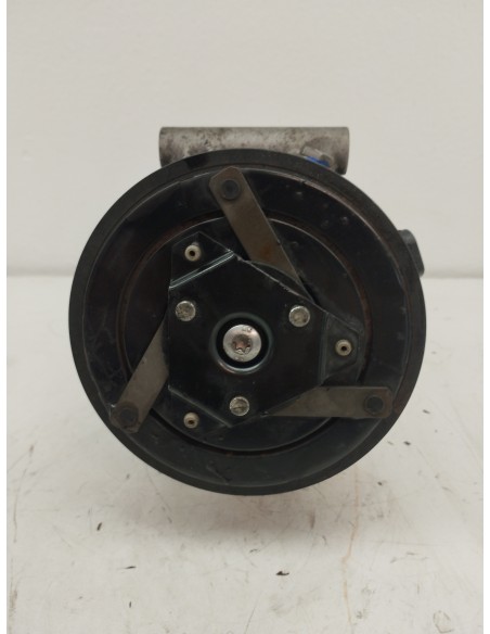 Recambio de compresor aire acondicionado para renault scenic ii dynamique referencia OEM IAM 8200940233  
