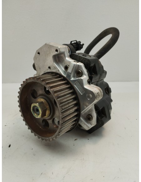 Recambio de bomba inyeccion para chrysler jeep cherokee (kj) 2.8 crd limited referencia OEM IAM 0445010084  