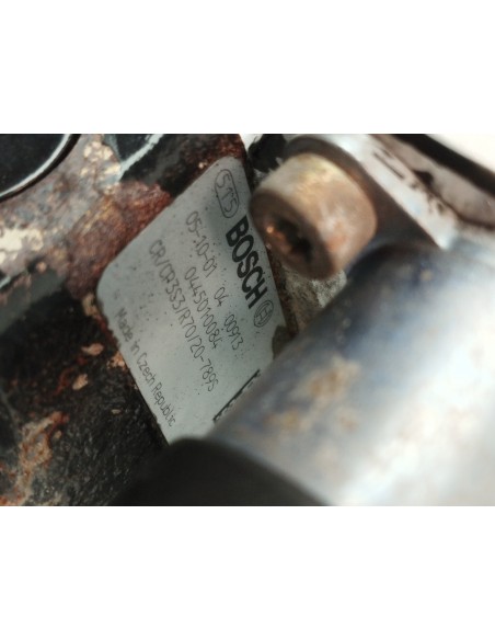 Recambio de bomba inyeccion para chrysler jeep cherokee (kj) 2.8 crd limited referencia OEM IAM 0445010084  