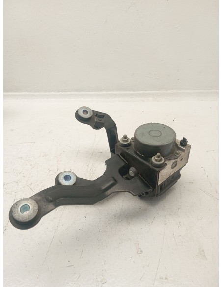 Recambio de abs para hyundai i20 i (pb, pbt) 1.2 referencia OEM IAM 589101J000  