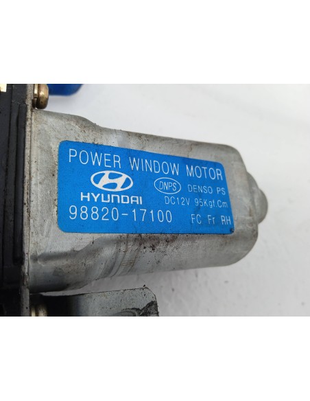 Recambio de elevalunas delantero derecho para hyundai matrix (fc) 1.5 crdi cat referencia OEM IAM 9882017100  