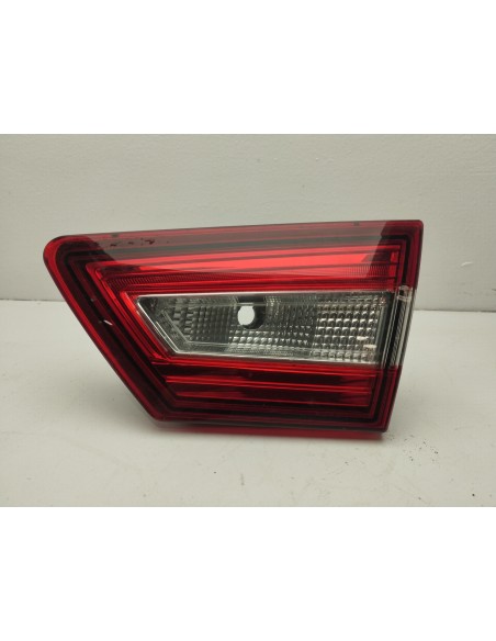 Recambio de piloto trasero derecho interior para renault clio iv expression referencia OEM IAM 265505796R  
