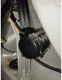 Recambio de cinturon seguridad trasero derecho para renault clio iv expression referencia OEM IAM 888404130R   2