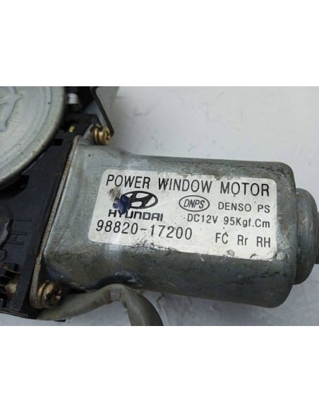 Recambio de elevalunas trasero derecho para hyundai matrix (fc) 1.5 crdi cat referencia OEM IAM 9882017200  