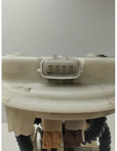 Recambio de bomba combustible para renault clio iv expression referencia OEM IAM 172027628R  