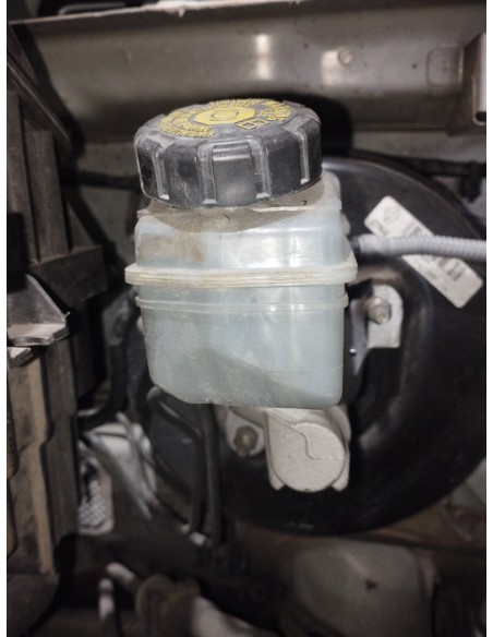 Recambio de bomba freno para renault clio iv expression referencia OEM IAM 460915125R  