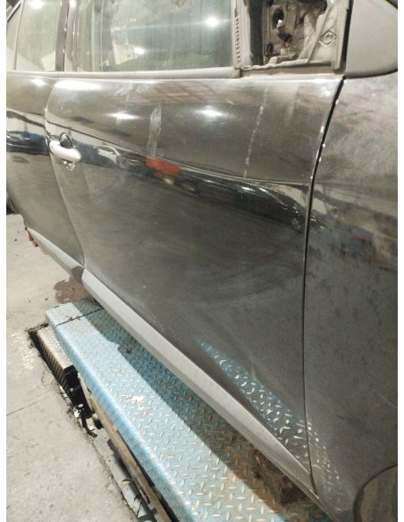 Recambio de puerta delantera derecha para renault megane iii berlina 5 p dynamique referencia OEM IAM   