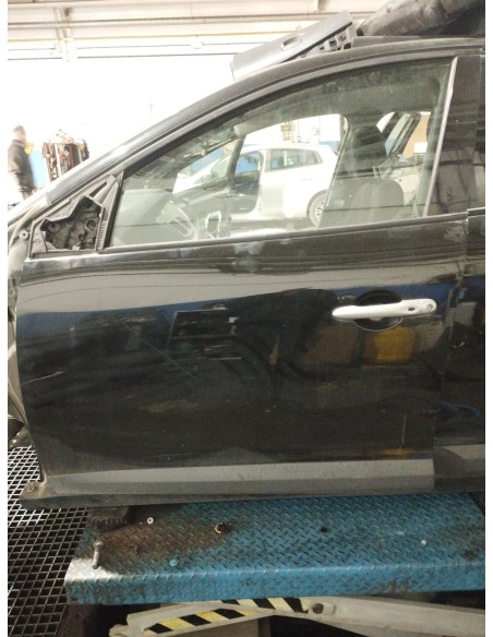 Recambio de puerta delantera izquierda para renault megane iii berlina 5 p dynamique referencia OEM IAM   