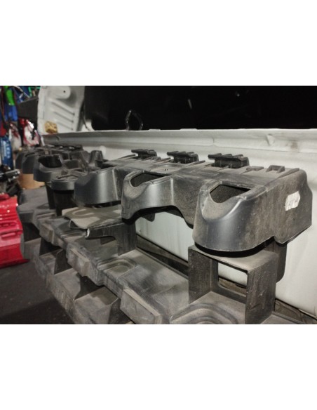 Recambio de plastico para renault clio iv expression referencia OEM IAM 850424459R  
