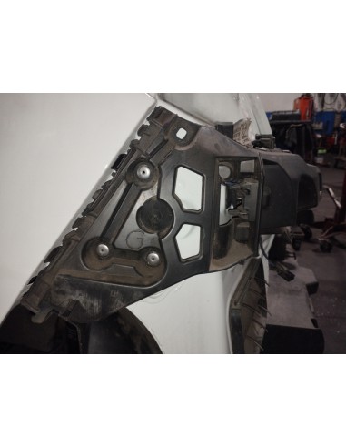 Recambio de plastico para renault clio iv expression referencia OEM IAM 850456409R  