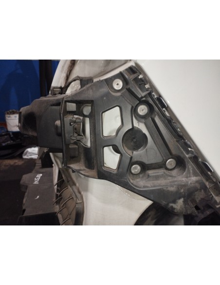 Recambio de plastico para renault clio iv expression referencia OEM IAM 850446420R  