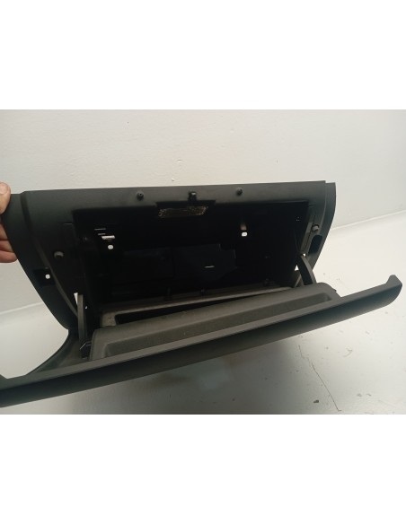 Recambio de guantera para volvo xc60 momentum drive referencia OEM IAM 30755651  