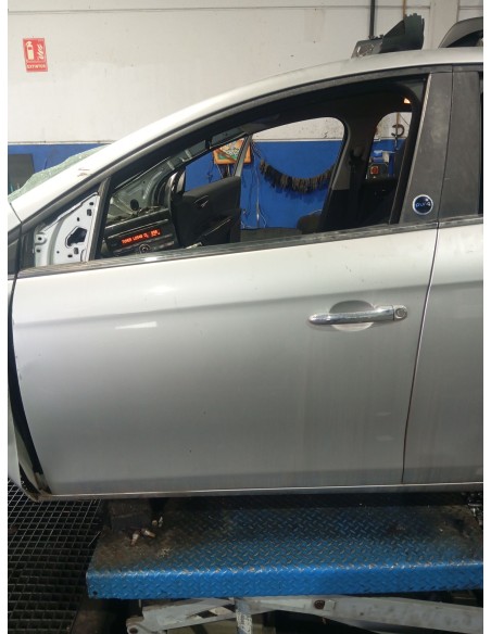 Recambio de puerta delantera izquierda para fiat bravo ii (198_) 1.6 d multijet (198axh1b) referencia OEM IAM 51751247  