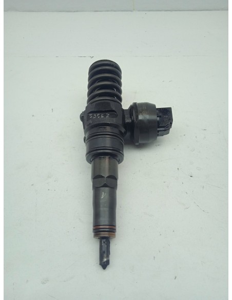 Recambio de inyector para volkswagen passat berlina (3b3) edition referencia OEM IAM 038130073AJ  
