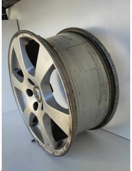 Recambio de llanta para volvo xc60 momentum drive referencia OEM IAM 30671480  