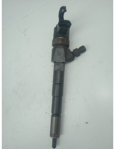 Recambio de inyector para opel insignia berlina cosmo referencia OEM IAM 0445110327  