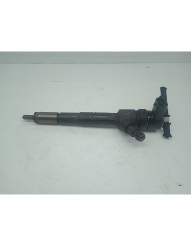 Recambio de inyector para opel insignia berlina cosmo referencia OEM IAM 0445110327  