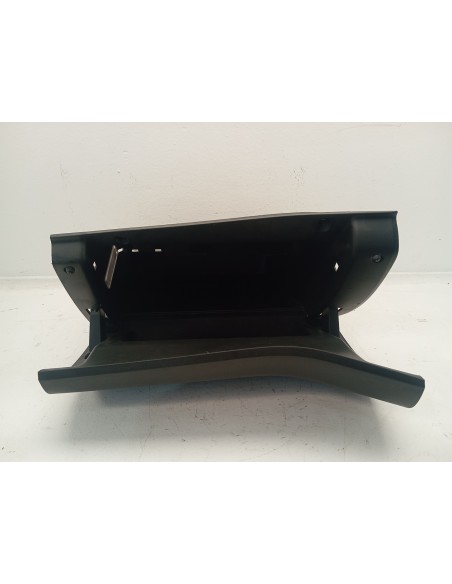 Recambio de guantera para peugeot 308 gt pack referencia OEM IAM 9677995177  