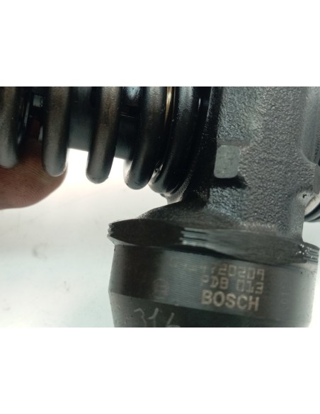 Recambio de inyector para audi a4 berlina (8e) 1.9 tdi (96kw) referencia OEM IAM 038130079AN  