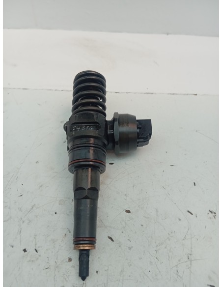Recambio de inyector para audi a4 berlina (8e) 1.9 tdi (96kw) referencia OEM IAM 038130079AN  