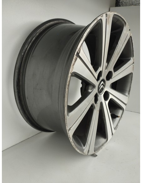 Recambio de llanta para citroën c4 lim. feel edition referencia OEM IAM 9673707777  
