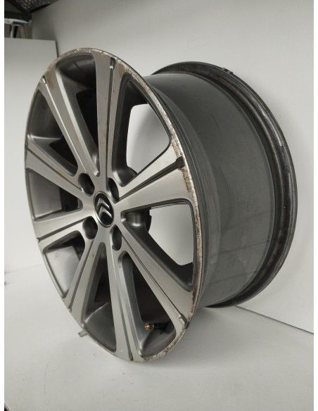 Recambio de llanta para citroën c4 lim. feel edition referencia OEM IAM 9673707777  