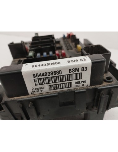 Recambio de caja reles / fusibles para citroën xsara berlina 2.0 hdi sx (80kw) referencia OEM IAM 9644038680  