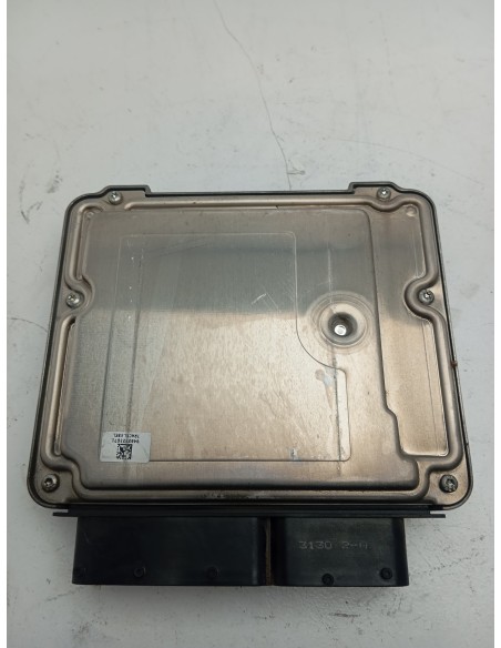Recambio de centralita motor uce para opel astra j lim. 2.0 16v cdti referencia OEM IAM 55577680  