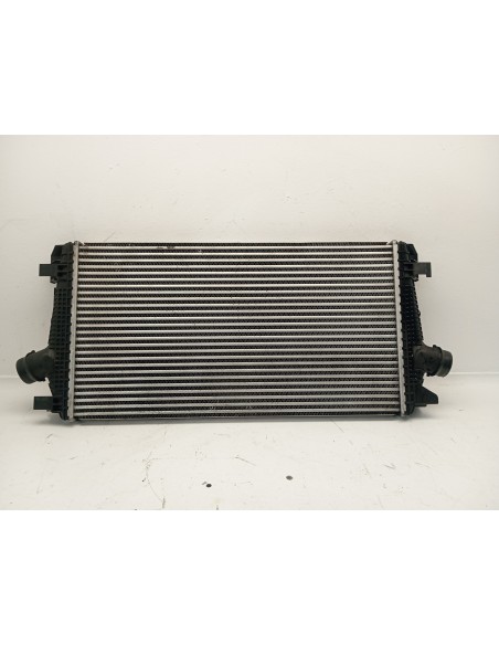 Recambio de intercooler para opel astra j lim. 2.0 16v cdti referencia OEM IAM 13267647  
