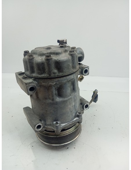 Recambio de compresor aire acondicionado para ford fiesta (cbk) ambiente referencia OEM IAM SD7V161257  