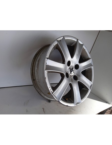 Recambio de llanta para peugeot 207 xs pack referencia OEM IAM 04322X  