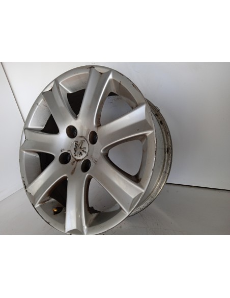 Recambio de llanta para peugeot 207 xs pack referencia OEM IAM 04322X  