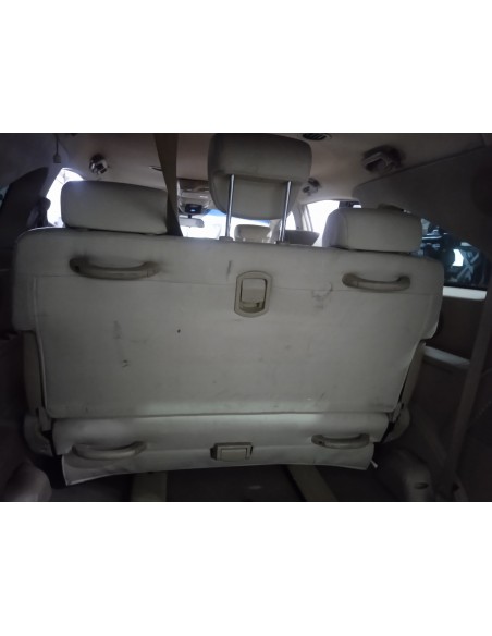 Recambio de asientos tercera fila para ssangyong rodius xdi premium referencia OEM IAM   