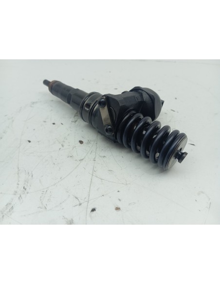 Recambio de inyector para volkswagen golf v berlina (1k1) highline referencia OEM IAM 038130073AG BOSCH 