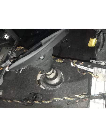 Recambio de palanca cambio para bmw serie 1 coupe (e82) 120d referencia OEM IAM REF?  