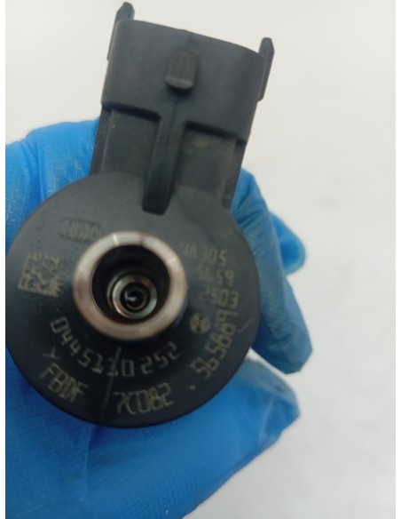 Recambio de inyector para citroën c3 1.4 hdi 16v sx referencia OEM IAM 0445110252  