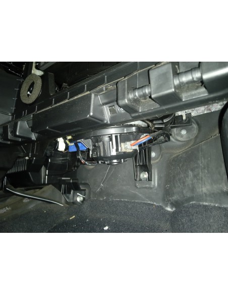 Recambio de motor calefaccion para hyundai i20 fresh referencia OEM IAM 97206C8000  