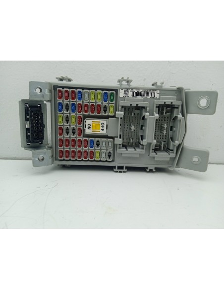 Recambio de caja reles / fusibles para hyundai i20 fresh referencia OEM IAM 91950C8560  