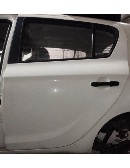 Recambio de puerta trasera izquierda para hyundai i20 classic referencia OEM IAM 770034P000  