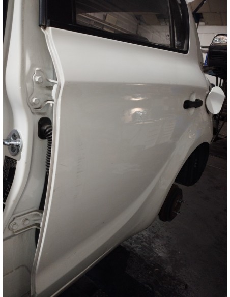 Recambio de puerta trasera izquierda para hyundai i20 classic referencia OEM IAM 770034P000  