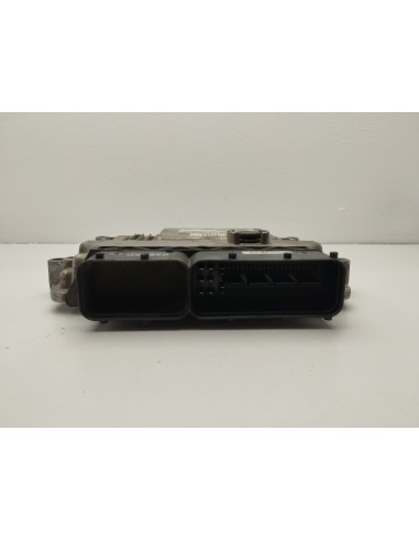 Recambio de centralita motor uce para hyundai i20 classic referencia OEM IAM 3911003256  