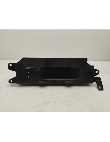 Recambio de pantalla multifuncion para hyundai i20 classic referencia OEM IAM 941011J600  