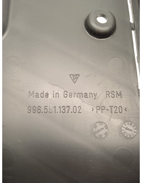 Recambio de plastico para porsche boxster (typ 986) básico referencia OEM IAM 996551137  