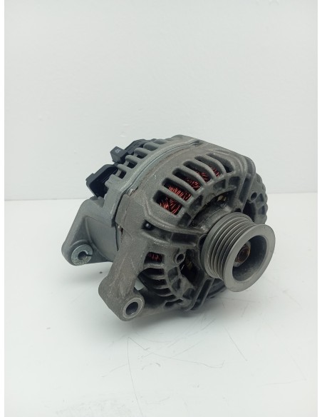 Recambio de alternador para opel corsa c comfort referencia OEM IAM 0124425010  