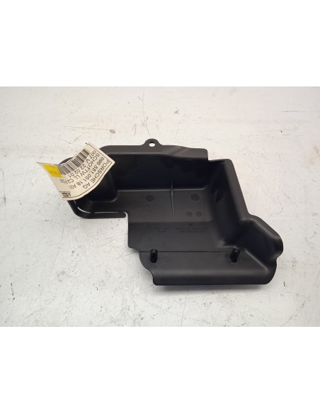 Recambio de plastico para porsche boxster (typ 986) básico referencia OEM IAM 996551142  