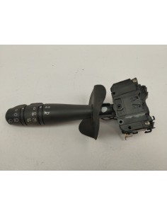 Recambio de mando luces para dacia sandero laureate referencia OEM IAM 8200792587  