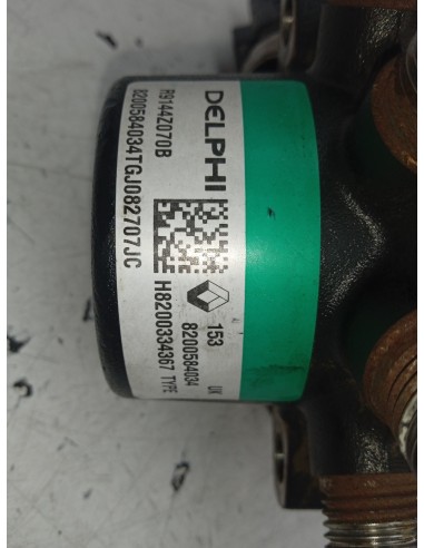 Recambio de rampa inyectora para dacia sandero laureate referencia OEM IAM 8200584034  