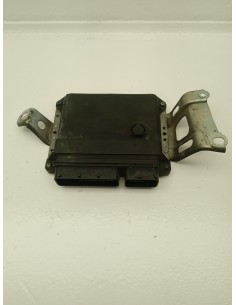 Recambio de centralita motor uce para toyota yaris active referencia OEM IAM 896610DB00  