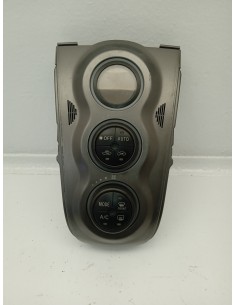 Recambio de mando climatizador para toyota yaris active referencia OEM IAM 559000D220  